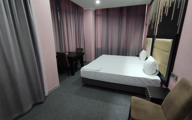 Corniche Baku White City Hotel