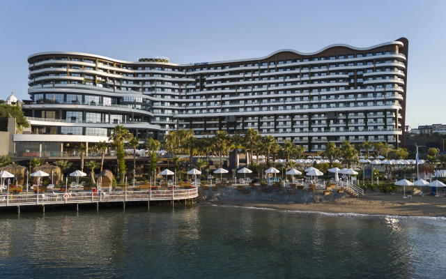 Mylome Luxury Hotel & Resort