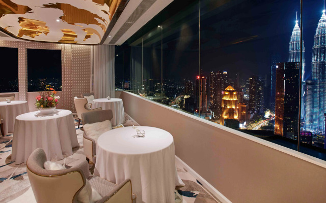 Отель HOME STYLE at Platinum Suites 2 KLCC Twin Towers