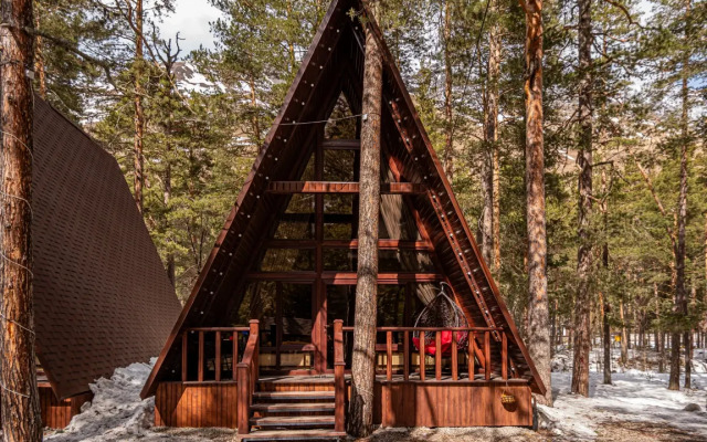 Коттедж Двухуровневый с Терассой в Терсколе от Квартирукинг