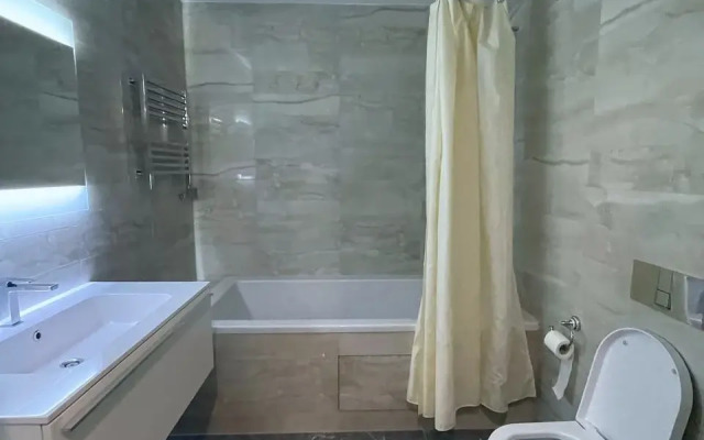 3-Kh Komnatnye V Bashne Oko Moskva Siti Apartment