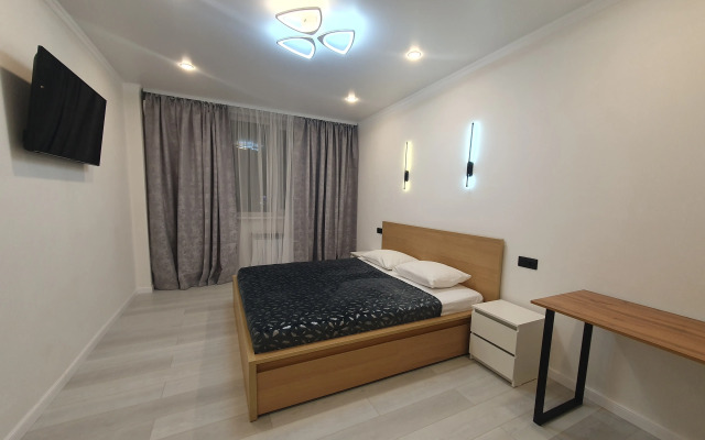 Beliy Sokol Flat