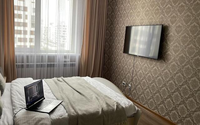 Expo Boulevard 213 Flat