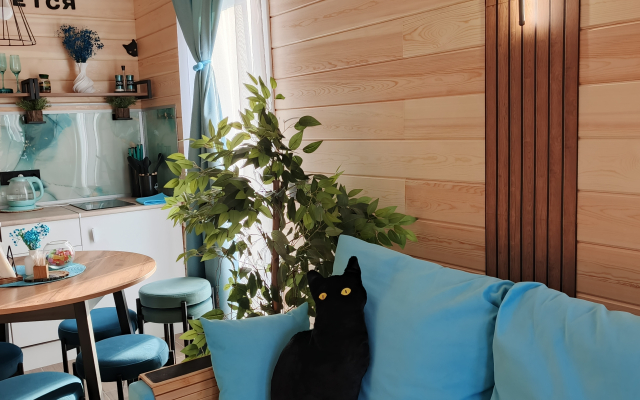 V Gostyakh U Dubrovskikh Guest house