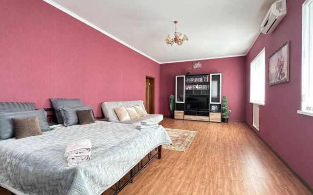 S Basseynom Private House