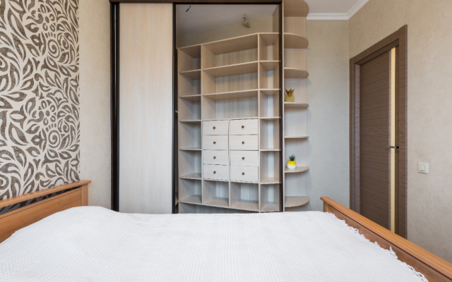 Luxury In Red Whale Apartments