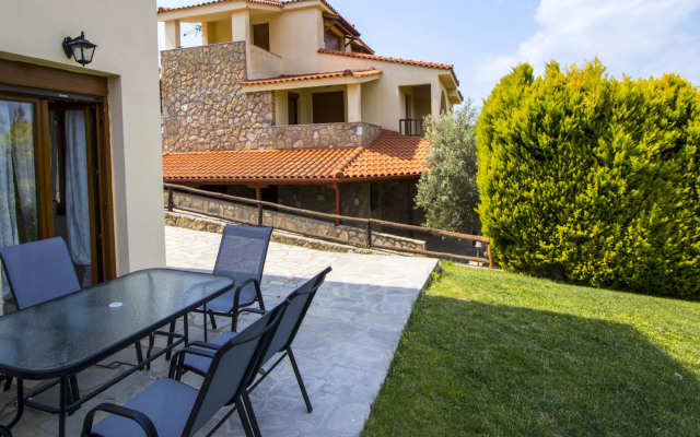 Akrogiali IV Posidi Villas