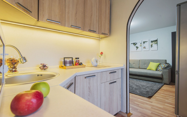 GM ryadom s Ekspocentrom i Belym domom Apartments