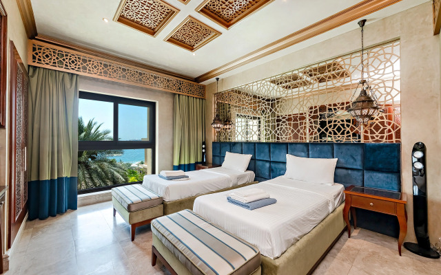 2B Fairmont Residence Palm Jumeira Sea View Apartments