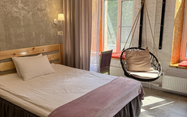 Krasnye Apartamenty Poyuschie Fontany Komsomola 13 Apartments