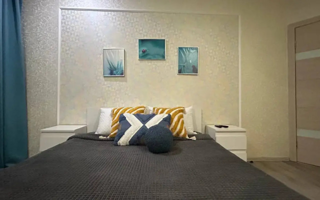 Goluboye Nebo na Shosseynoy, Yana Apart Apartments