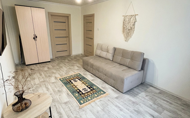 Квартира Life Kirovsk 8 Большая и Уютная