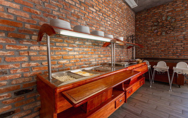 Amshin-Pitsunda Mini-Hotel