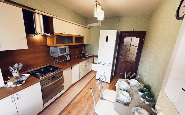Na Petra Yermolaeva 1 Flat