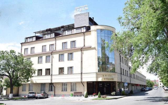 Отель Artsakh