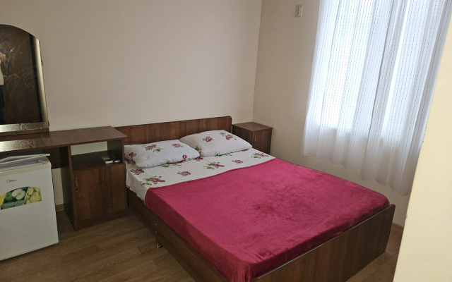 Briz Gostevoj House