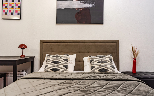 Апартаменты на Большой конюшенной 17