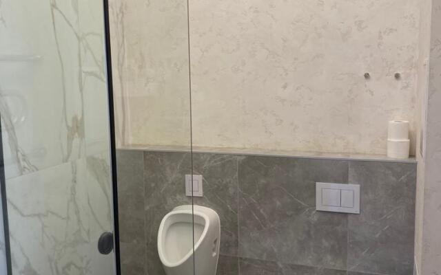 Апартаменты 1503 Верхнеторговая площадь 4