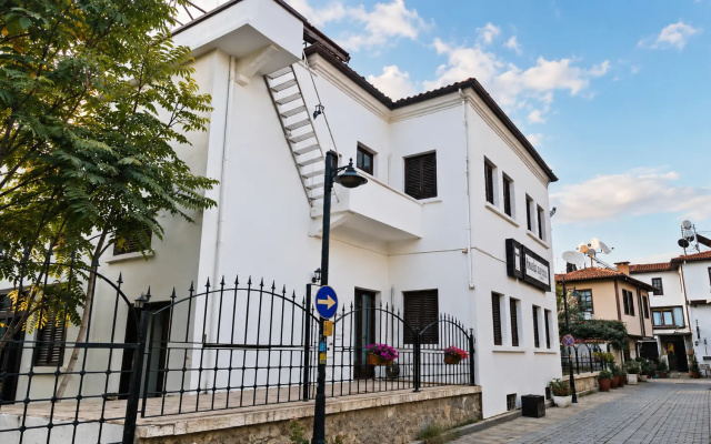 Hadrianus Boutique Hotel