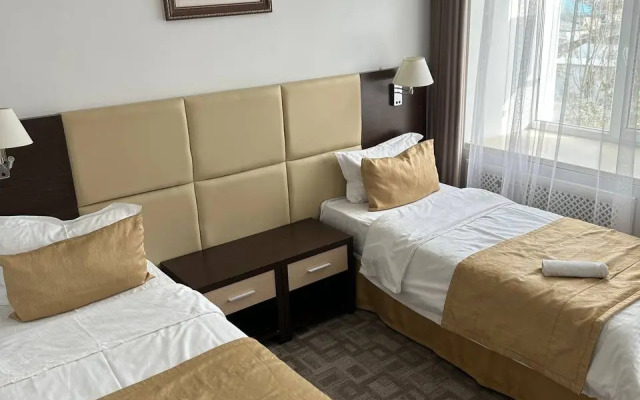 Hotel Tanzharyk