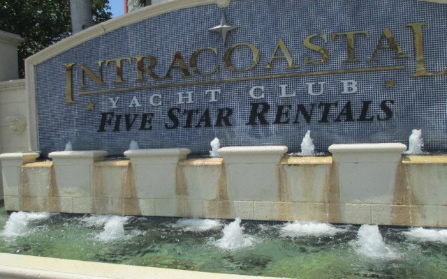 Intracoastal Yacht Club Apart-Hotel