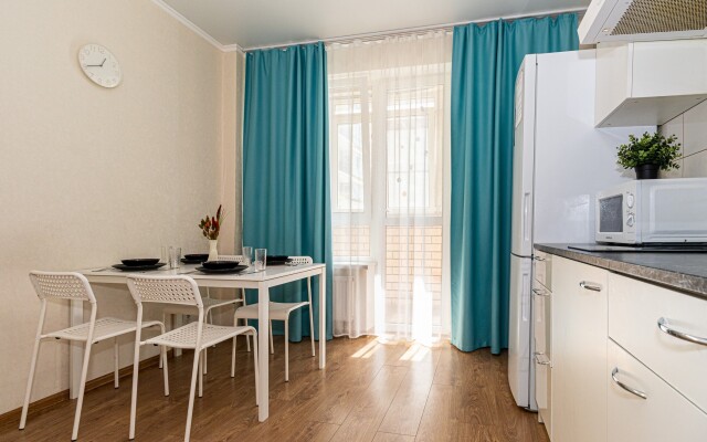 S Novym Remontom Vozle Parka Krasnodar Apartments