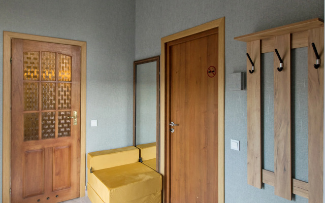 Studiya s Terrasoy Private House
