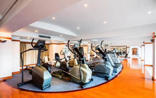 Отель Bangkok Palace