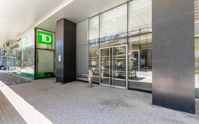 GLOBALSTAY Maple Leaf Square Apart-hotel