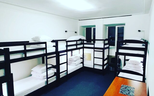 Leon Hostel
