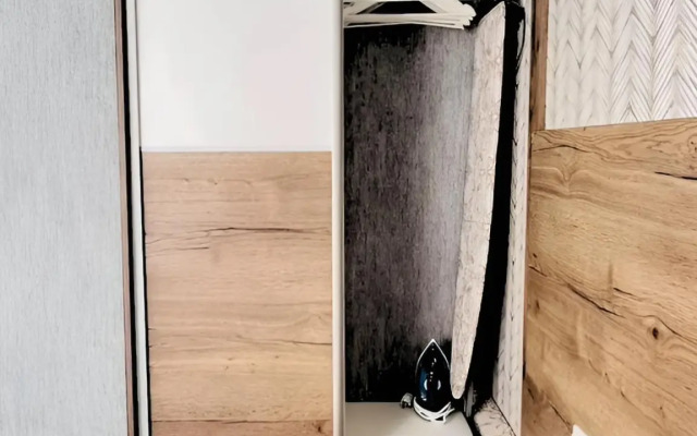 Yevrodvushka v Nizhneimeretinskoj Bukhte Flat