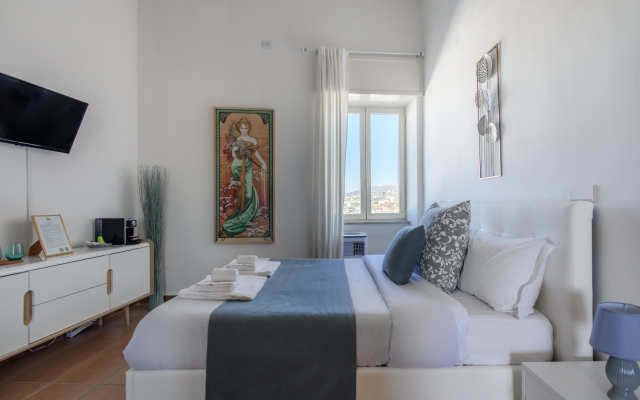 Naro Suites and Rooms
