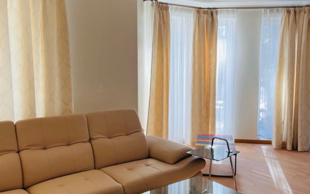 Апартаменты на Улице Пугачева 9б