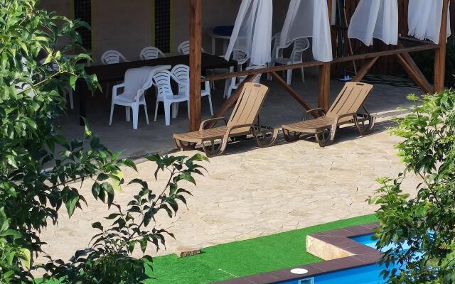 Usadba Sarkel Hotel