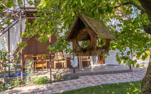 Uyutnyij Otdyih Guest House