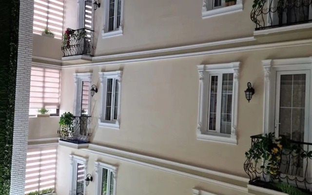 Grand Villa