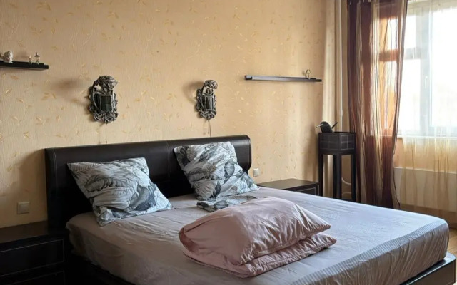 3-Kh Komnatnaya V Khimkakh Flat