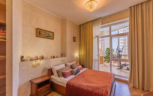 Квартира на Красногвардейской 38АлитА