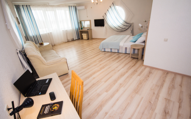 Robinzon Hotel