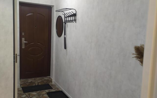 2-room apartment near the South entrance Apartments