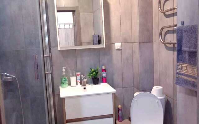 Komfort Na Kuryzhova 32 Flat