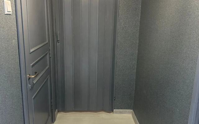 Uyutnaya Odnokomnatnaya S Prekrasnym Vidom I Shikarnoy Lokatsiey Flat