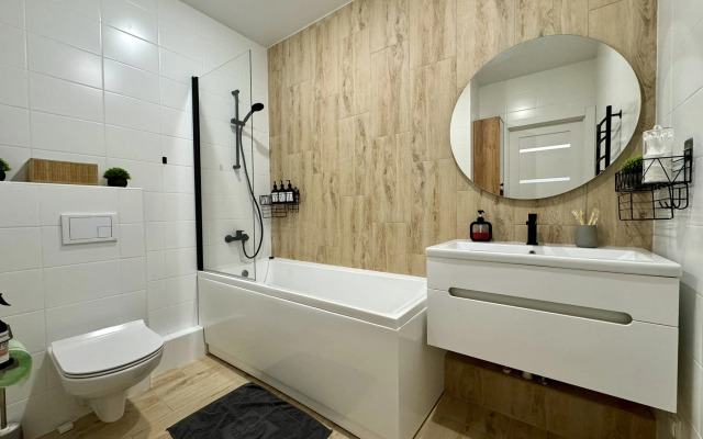Semeynie Odnokomnatnyie Apartment