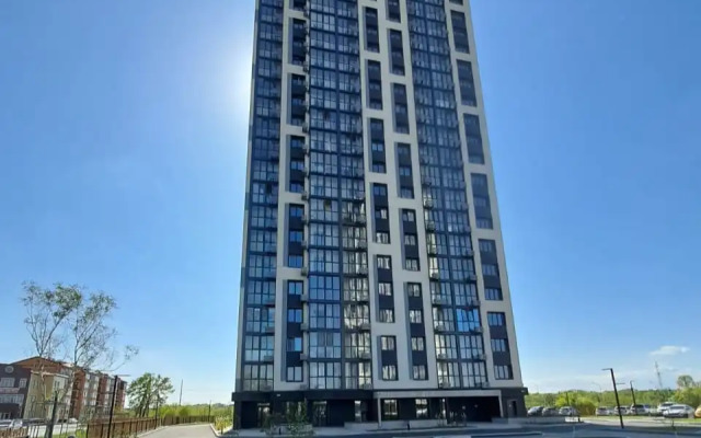 Апартаменты с современным ремонтом и панорамным видом из окна