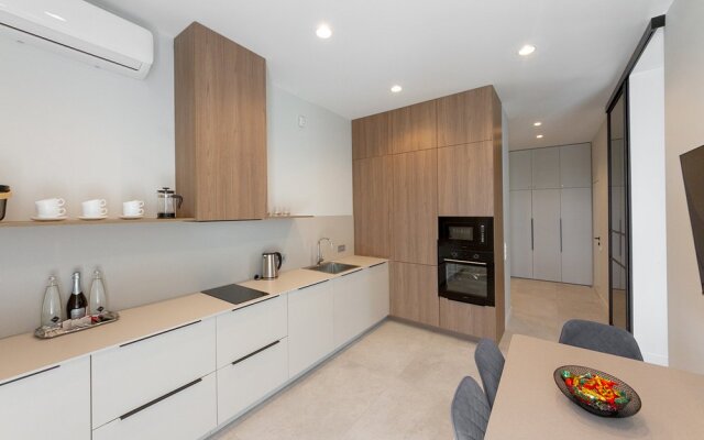 4kayf Atlantis 19a pervaya liniya u morya Apartments