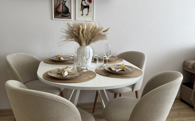 Solnechnaya U Naberezhnoy Nevy Flat