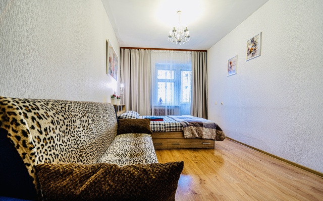 Апартаменты Однокомнатная квартира на  улице Ленсовета