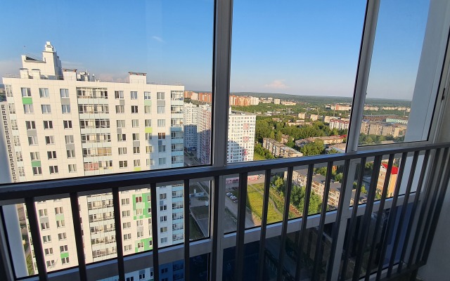 Ujutnaja Evro-dvuhkomnatnaja na 25 jetazhe Flat