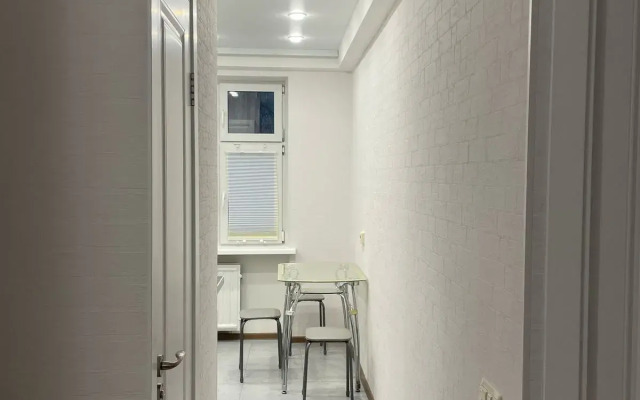 V Tihom Rajone Flat