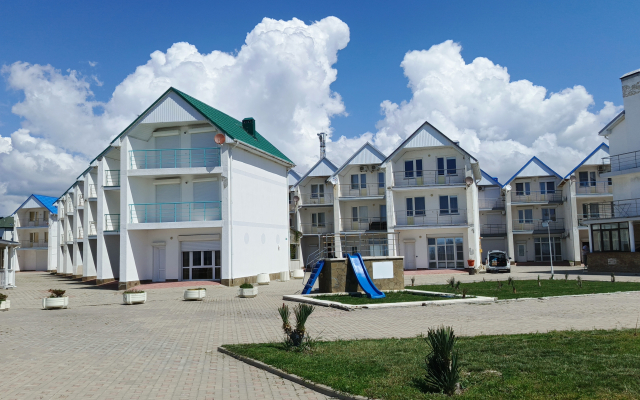 Taunkhaus na Beregu Morya Private House